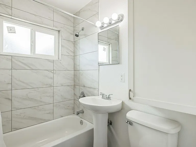 520 S. Desert View Drive — Photo 13