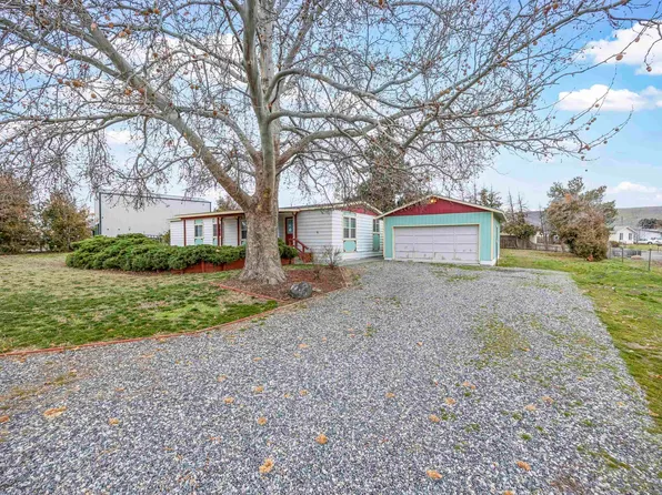 22003 E Sandstone Dr, Benton City, WA 99320