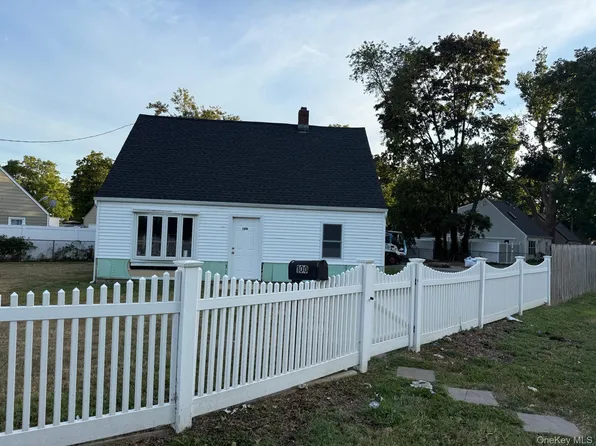 100 Wheeler Road, Central Islip, NY 11722