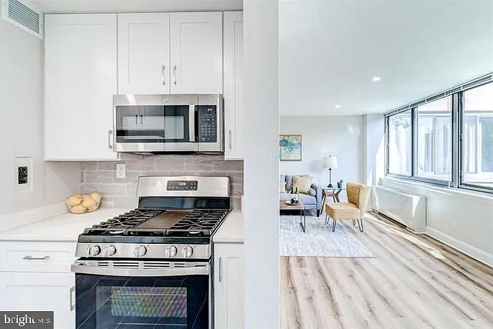 600 Roosevelt Blvd #312 — Photo 12