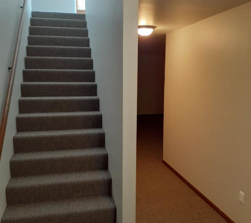 1st image of 4364 Estate Dr S #1