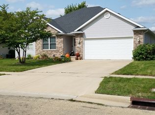 125 Lake Lida Ln, Rochelle, IL 61068