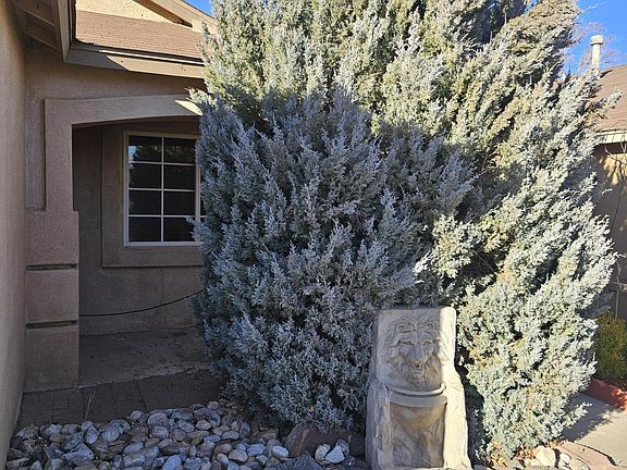 3rd image of 6019 Ursa Ave NW