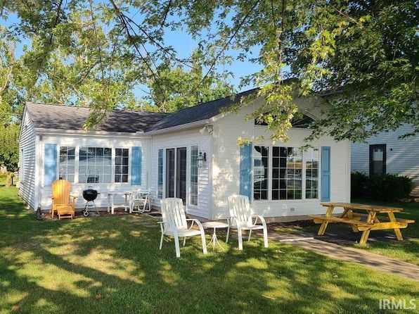 10358 N Leeland Ln, Syracuse, IN 46567