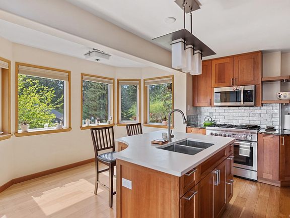 2nd image of 1869 Fern Rd