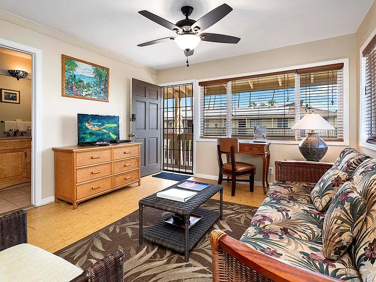 75-6008 Alii Dr #221 — Photo 2