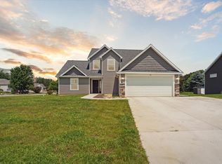 61 Dickens St, Spring Arbor, MI 49283