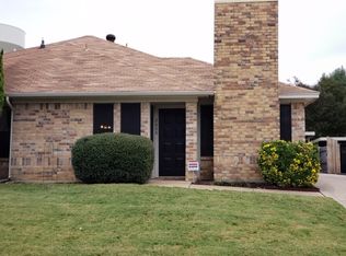 2800 London Ct, Euless, TX 76039