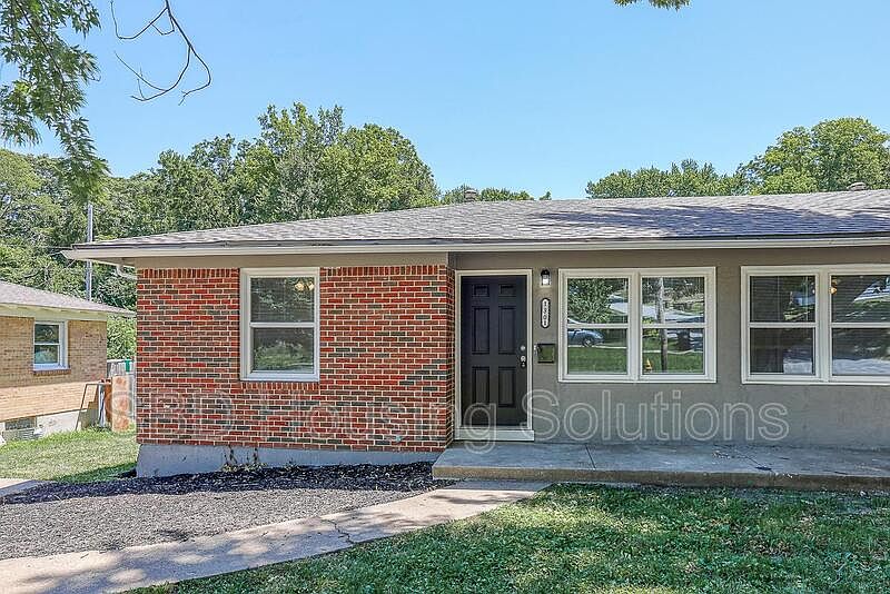 1st image of 1301 S Franklin Ave