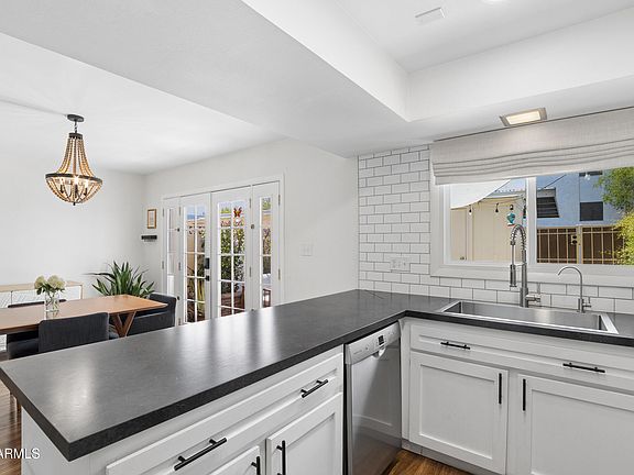 4th image of 5029 S MILL Avenue