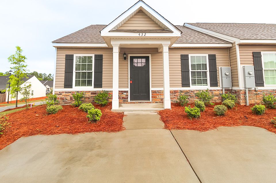 1st image of 432 Andover Dr