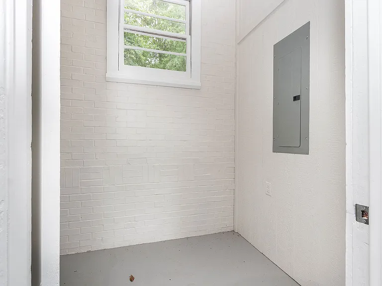 105 Mountain View Dr — Photo 17