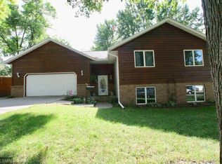 2472 16th Ave E, North Saint Paul, MN 55109