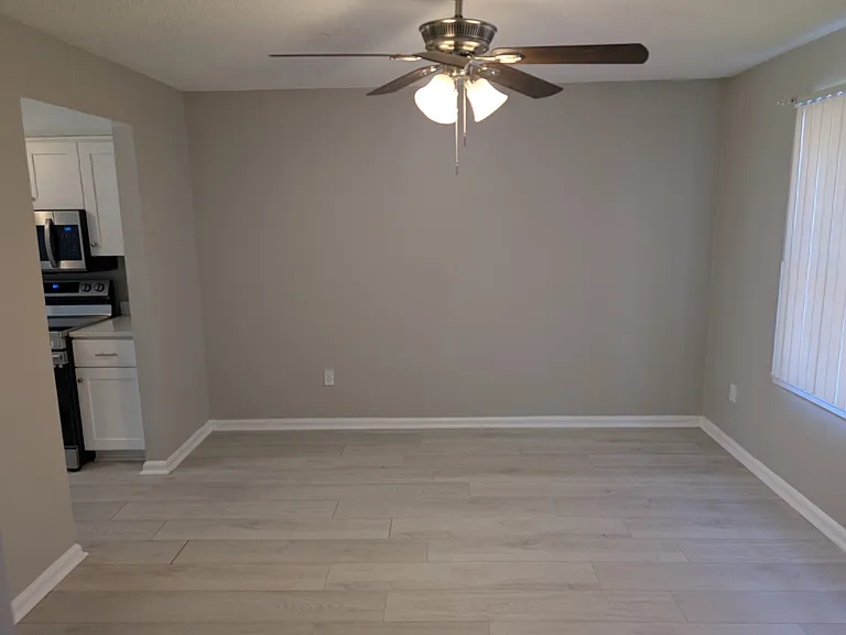 1939 Darnell Dr #1 — Photo 2