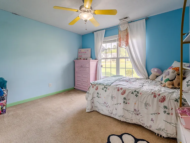 220 Dolphin Dr — Photo 23