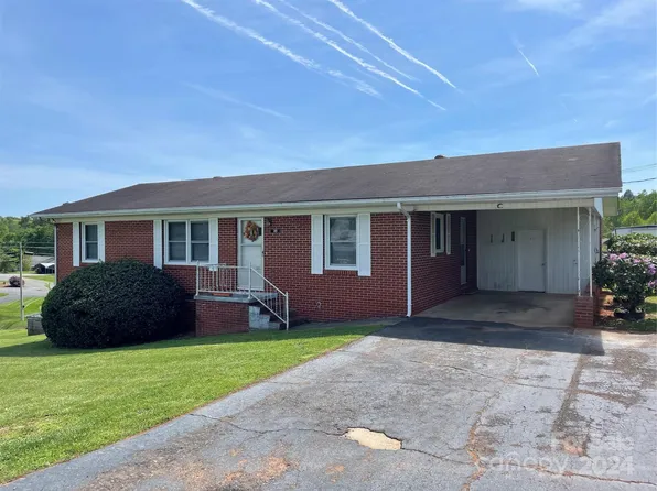 35 Bolden Dr, Marion, NC 28752