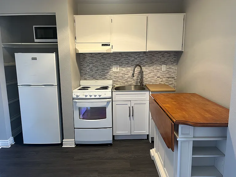 2101 S Josephine St #206 — Photo 11