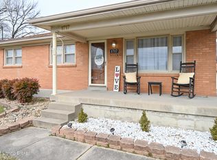 1717 Hasty Way, Louisville, KY 40216