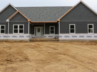 33 Wintercress Ln, Mattoon, IL 61938
