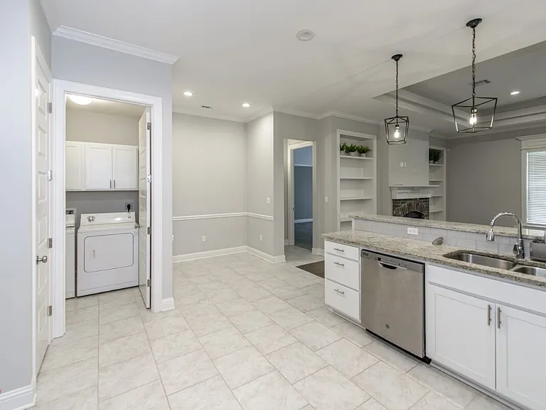 Kitchen 4