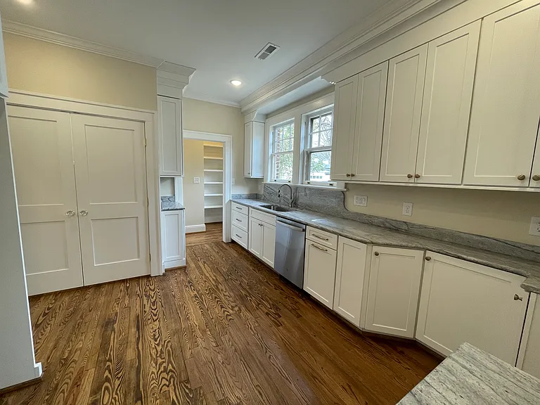 304 Atlantic Christian Col Dr W — Photo 10