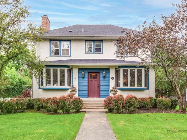136 Washington Cir, Lake Forest, IL 60045