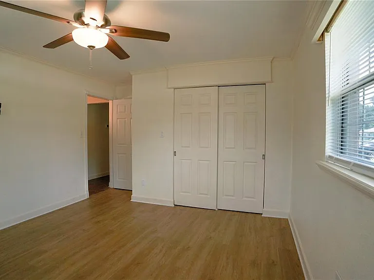 916 Vermont Ave — Photo 8