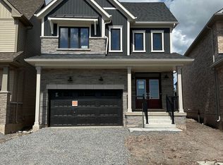 16 Stern Dr, Welland, ON L3B 0M3