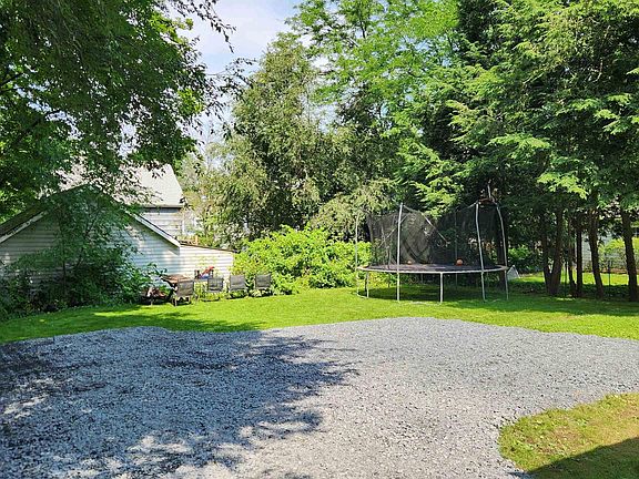 3rd image of 17 N Manheim Boulevard