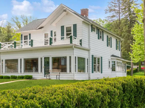 114 West Park DRIVE, Twin Lakes, WI 53181