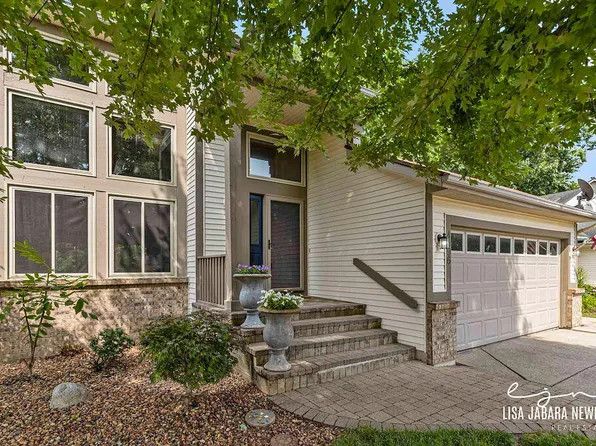 4496 Brookmeadow Dr SE, Kentwood, MI 49512