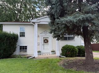 221 Murphy Dr, Romeoville, IL 60446