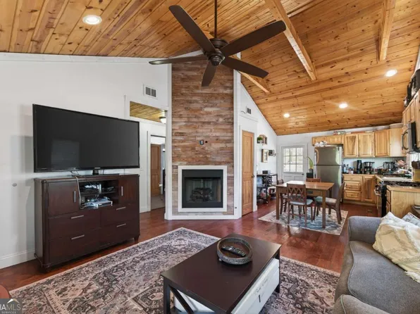 4446 Winn St, Acworth, GA 30101