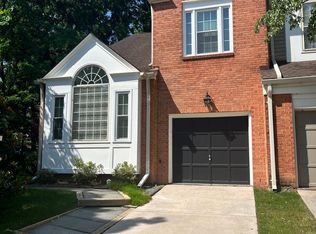 1919 Duffield Ln, Alexandria, VA 22307