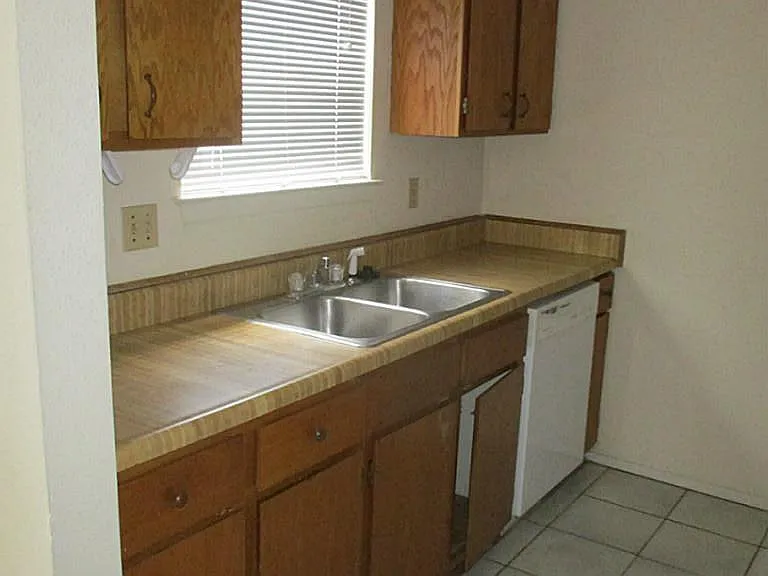 18719 Lippizaner Dr — Photo 16