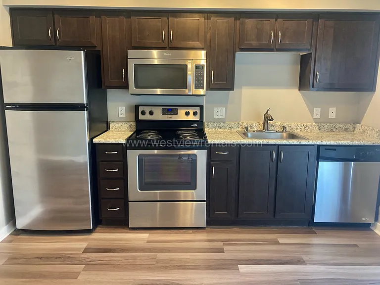 1010 Railroad Ave — Photo 292