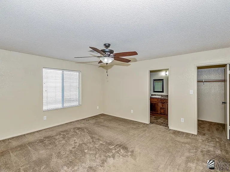 1287 S Fresno Ave — Photo 11