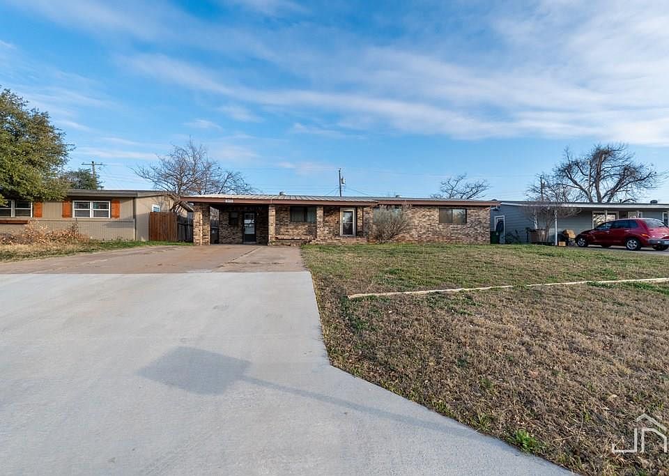 1st image of 2216 College Hills Blvd