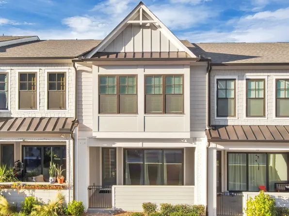 726 Stickley Oak Way, Woodstock, GA 30189