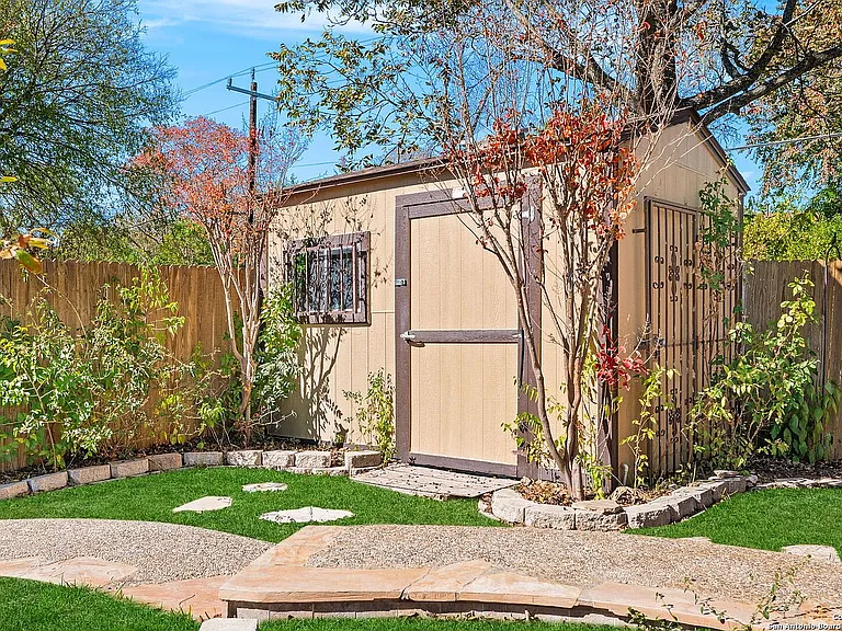 13934 Mission Valley — Photo 5