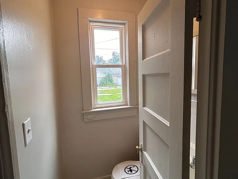 3413 Oliver St — Photo 8