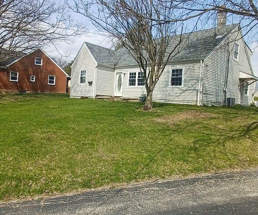 1st image of 445 McClelland Rd