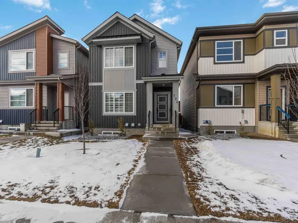 124 28th St NW, Edmonton, AB T6T 2H3