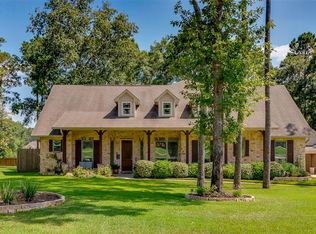 618 N Commons View Dr, Huffman, TX 77336