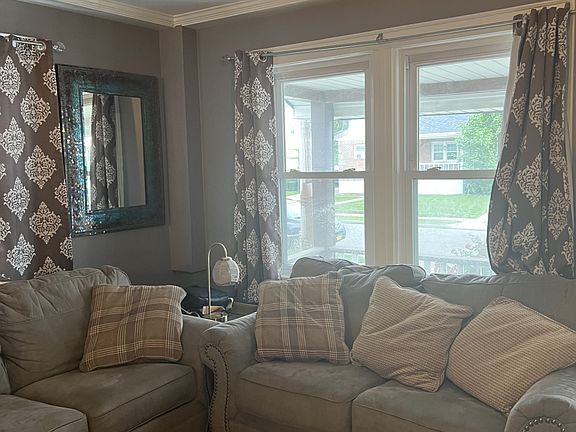 4th image of 55 Baisley Ave