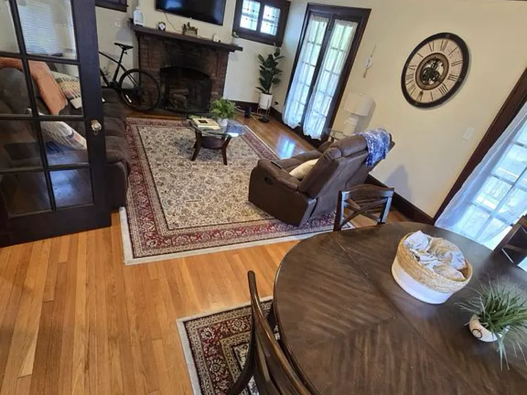 326 Allen St #1 — Photo 13