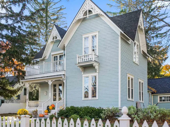 215 N Madison St, Traverse City, MI 49684