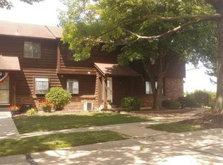 102 Cedar Grove Dr, Saint Charles, MO