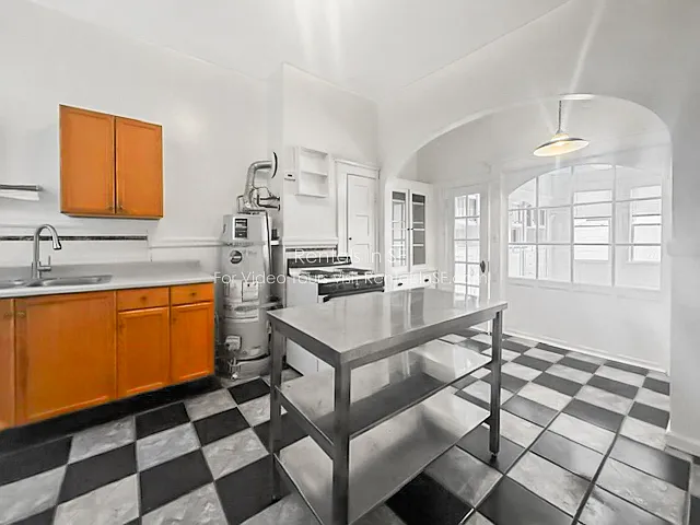 467 Guerrero St #2 — Photo 6