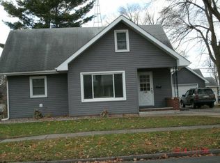 1309 8th St E, Menomonie, WI 54751